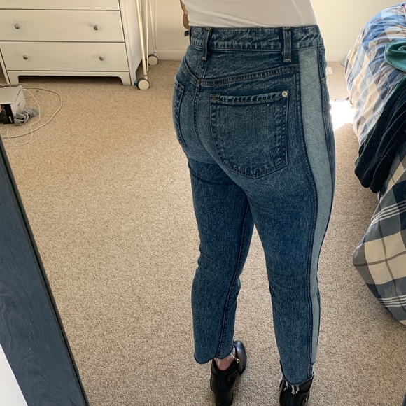 7 For All Mankind cropped, side stripe jeans - Picture 6 of 6